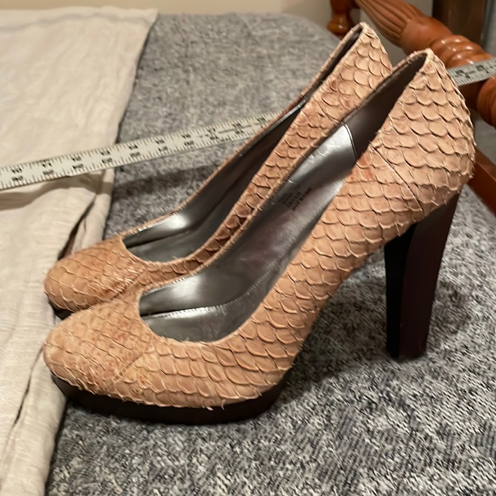 Calvin Klein snakeskin nude pumps like new